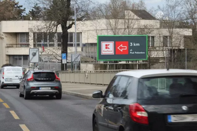 Korunovační, Praha 6, Praha, Billboard