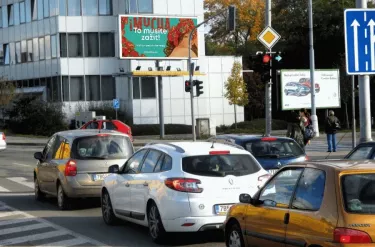 Úzká /Uhelná OC VAŇKOVKA,TESCO, Brno, Brno, billboard prizma